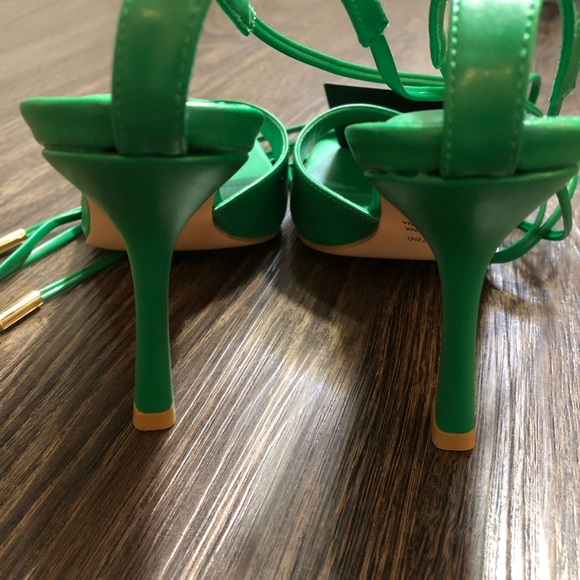 Forever 21 Green Square Toe Lace Up Heels - Picture 5 of 17